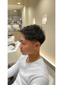 スッキリフェードヘアで爽やかにカッコよく☆