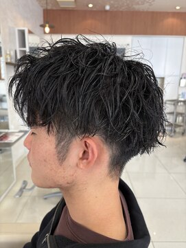 アール 滝ノ水店(#arl) ツーブロックスパイラルパーマ波巻きパーマ