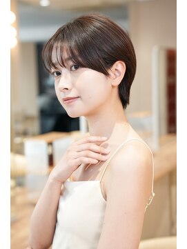 Refa公式プレミアムサロン　個室美容室Zina神戸三宮　髪質改善レイヤーカット 髪質改善*ハンサムショート大人グレージュ*美髪【Zina三宮】