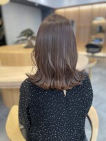リファインド(REFINED)&nbsp;ピンクベージュのミディアムロング　　村田