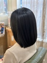 ソレイユ 新宿御苑前 (SOLEIL) 艶のある黒髪が似合うボブ