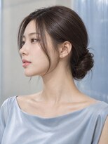 モト 船橋(moto)&nbsp;韓国カチモリヘア艶髪低めシニヨン顔周り後れ毛ヘアセット船橋