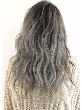 ダルシット(dulcet★★★) 【☆☆☆】グラデーション×ホワイトブロンド☆