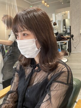 ライズ バイ レボ(RISE by REVO) ペールベージュセクションカラーグラデーションカラー外ハネボブ