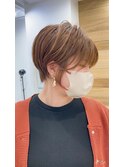 (小山)くびれ小顔耳だしショート　小顔補正立体カット