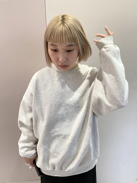 マイル 渋谷(mile) ブロンドベージュ×ミニボブ