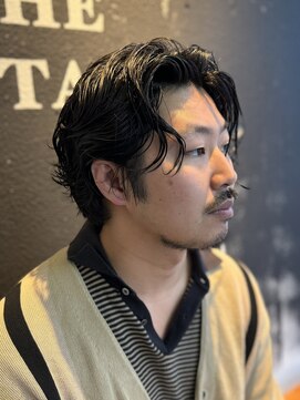 フランクスバーバーザスタンド(Frank’s barber the stand) ラフパーマセンターパートE