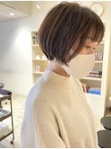 【CROP】ショートヘア×白髪ぼかしカラー×ベージュ