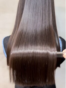 ハロバイシーン(Halo by seen.)の写真/《本気の”髪質改善”縮毛矯正》高品質な薬剤とTRでダメージレス＆最高の仕上がりを［髪質改善/縮毛矯正］