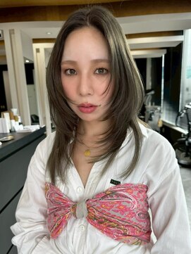 エイチ(H) xカット//ホワイトグレージュ/レイヤーカット/チェリーブラウン