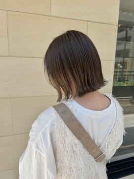 スタイル 成城学園前(STYLE) 切りっぱなしボブ　ミルクティーベージュ　白髪ぼかし