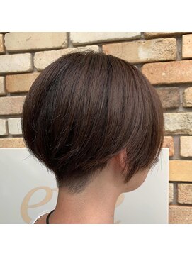 イブ ヘアーメイク(eve hair make) ハンサムショート×ブルーグレージュ