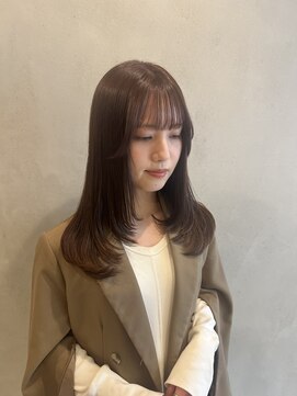 ルオラ(Luora) レイヤーカット×ブラウンベージュ