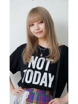 コートフィールエー(CO_T feel.a) 顔周りの似合わせカットで劇的変化 大人可愛いベージュ