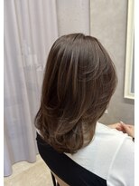 ラメル(RAMEL)&nbsp;しなやかなレイヤースタイル＋インナーカラー