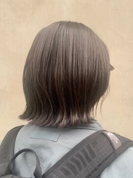 アルター(aL ter) アッシュグレー×外ハネ