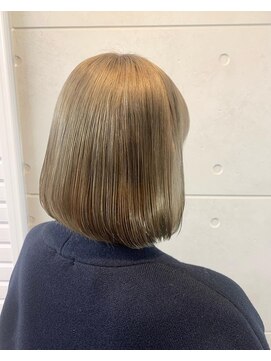 ジーク(SieG) お上品なベージュカラー