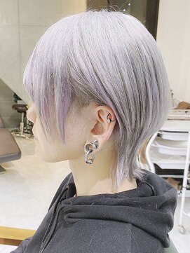 デイズ(days) ホワイトカラー ウルフカット DAYS 原宿