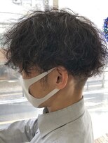 ヘッズ 本八幡店(HEADS)&nbsp;MEN'S HAIR  センターパート　ツイストスパイラル　コンマヘア