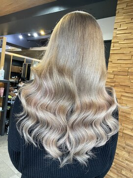 ラピス 横浜(Lapis) 桜ミルクティーベージュ