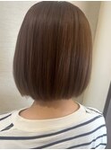 ショートボブ/丸みボブ/切りっぱなしボブ/くすみベージュ/透明感