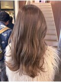 ミルクティーベージュ×透明感