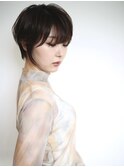 前下がりショートカット×ひし形ショートボブ×アッシュブラック