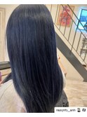 ネイビーカラー