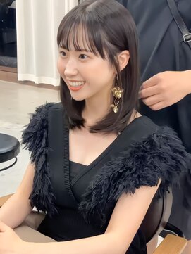 ソピ バイ インビテーション(sopi by invitation) ”NARUOKA”ミディアムヘア/シースルーバング/顔まわりレイヤー