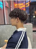 強めツイスパ刈り上げマッシュ