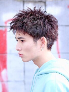 リップス レイ ギンザ(LIPPS Ray GINZA) 横顔で魅せるアップバング　ツーブロック　ツイストパーマ