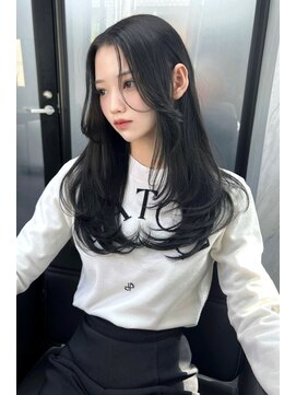 ランズ(LANDS) アッシュカラーザクザクレイヤーカット 【韓国ヘア 大阪 梅田】