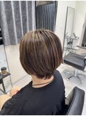 ショートボブ