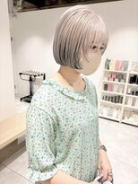 モリオフロムロンドン 大宮店(morio from London)&nbsp;【坪井】ミニボブ×フェイスレイヤー×ホワイトシルバー