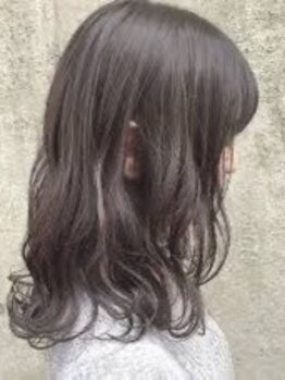 アトリエ モーリスヘアー 巣鴨店の写真/あなたの髪質に合わせてトリートメントをセレクト♪カラーなどで傷んだ髪も、指通りの良い憧れの美髮に☆