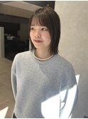 バランスを大切にしたミディアムボブ