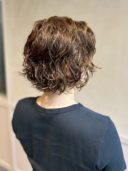 1.NK(インク)船橋 くせ毛専門の写真/伸びても崩れないあなただけの似合わせカット。くせ毛を計算した精密なカット＆スタイリング提案[船橋駅]