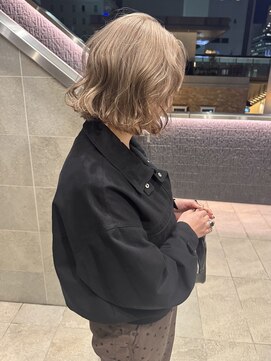 スニュウ(snuw) ブリーチカラー ミルクティーベージュ