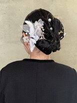 ダブ ギンザ(DaB ginza) 金箔×フラワー編み込みアップ ¥5500