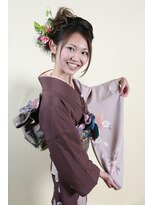 ケムケム(kem kem)&nbsp;生花をアレンジしたスッキリ小顔スタイルアップ♪