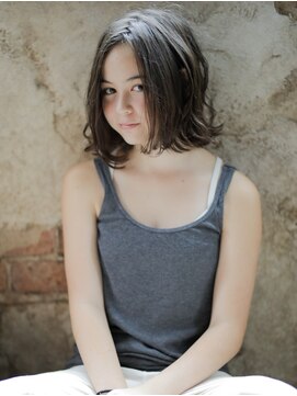 カライング(ing) 外国人風 S line  bob