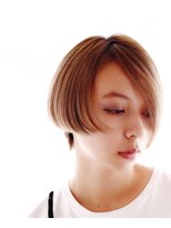 クオーレ(CUORE) 個性派ショートボブ