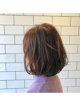 アルマヘアー(Alma hair by murasaki) ピンクベージュのボブ