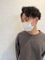 ゴデーレ(GODERE)&nbsp;20代30代黒髪ツイストスパイラルパーマツーブロック