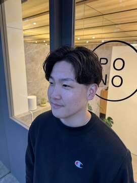 ポノ(PONO) センターパート×無造作パーマツーブロック