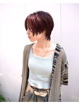 ヒカリス 東三国(HIKARIS) 笑顔溢れるウルフカット/ハンサムウルフ/レッドカラー