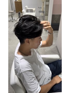 ミリ(milli Produce by ITAKURA) 毛流れセンターパート