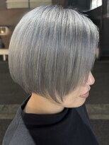 ジェムヘアスタジオ 湘南平塚南口店(Gem Hair Studio)&nbsp;シルバー×ショートボブ【Gem 神原】