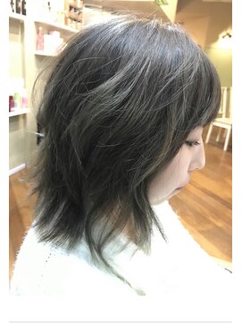ヘアカフェ コトノハ(hair cafe Kotonoha) 【コトノハ】小顔　外ハネボブ　オリーブカラー　ネオウルフ