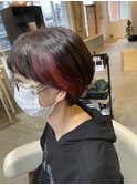 レッドなインナーのショートボブ◎